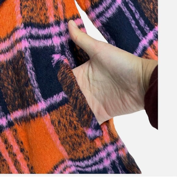 Blank NYC Lined Plaid Shacket/ Jacket - Picture 6 of 8